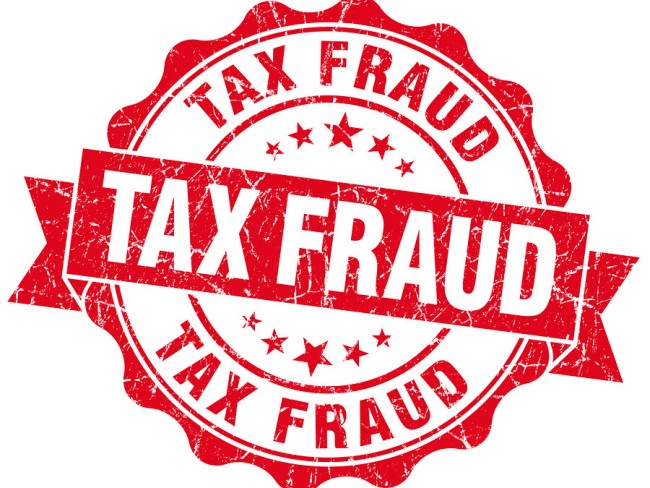 tax-fraud-in-illinois-900x675-e1442599644128