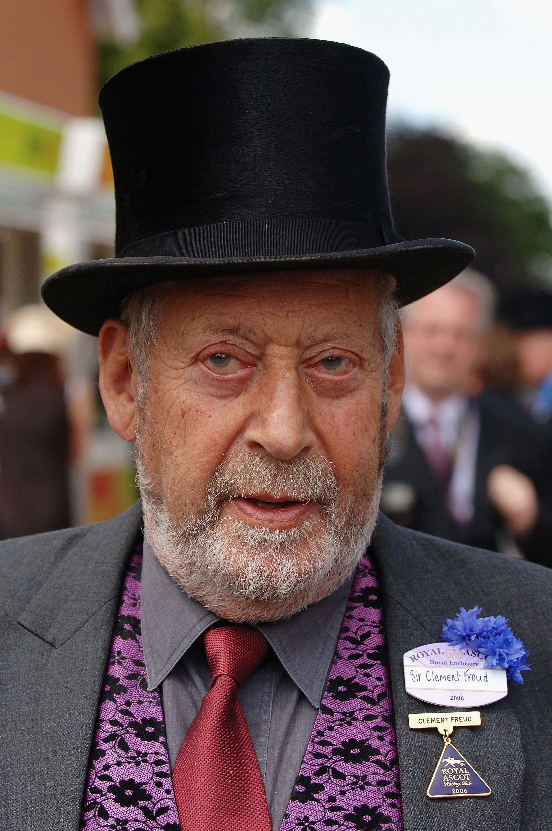 ASCOT, UNITED KINGDOM - JUNE 22: Writer Sit Clement Freud attends Ladies Day on the third day of Royal Ascot at the Ascot Racecourse on June 22, 2006 in Berkshire, England. The event has been one of the highlights of the racing and social calendar since 1711, and the royal patronage continues today with a Royal Procession taking place in front of the grandstands daily. (Photo by Anwar Hussein/Getty Images)