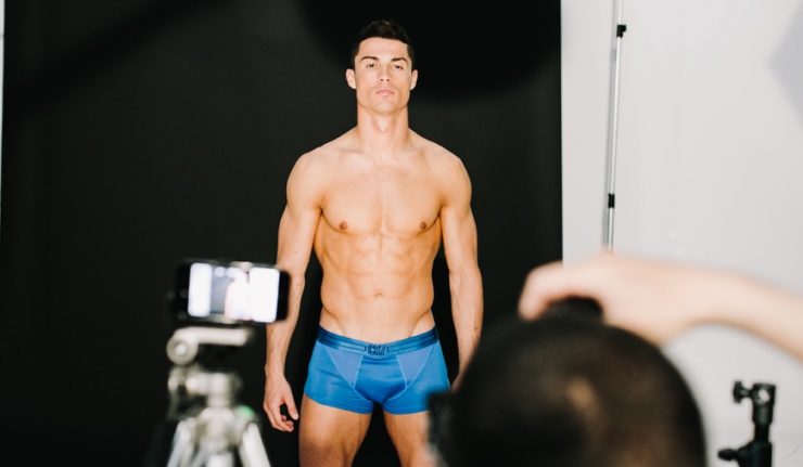 Cristiano-Ronaldo-2016-CR7-Underwear-Campaign-Spring-Summer-Behind-the-Scenes-Pictures-001