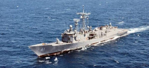 USS_McClusky_FFG-41_guided_missile_frigate_OH_Perry_class-630x450-600x275