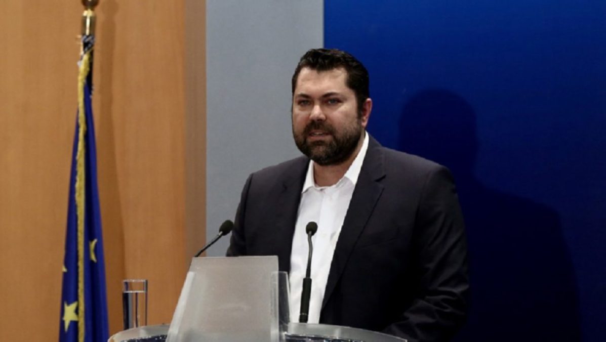 Ο Γενικός Γραμματέας Ενημέρωσης και Επικοινωνίας Λευτέρης Κρέτσος μιλάει στην εκδήλωση με θέμα «150 χρόνια Ελληνικός Τύπος στη χώρα του Νείλου", στο αμφιθέατρο της ΓΓΕΕ, Τετάρτη 16 Μαρτίου 2016. Εκδήλωση αφιερωμένη στον ελληνισμό της Αιγύπτου, ο οποίος, με τη δράση του, έχει συμβάλει καθοριστικά στην οικοδόμηση και διατήρηση των δεσμών φιλίας μεταξύ της Ελλάδας και της Αιγύπτου.  Κορμός της εκδήλωσης θα είναι η παρουσίαση του ομώνυμου φωτογραφικού λευκώματος. ΑΠΕ ΜΠΕ/ΑΠΕ ΜΠΕ/ΑΛΕΞΑΝΔΡΟΣ ΒΛΑΧΟΣ