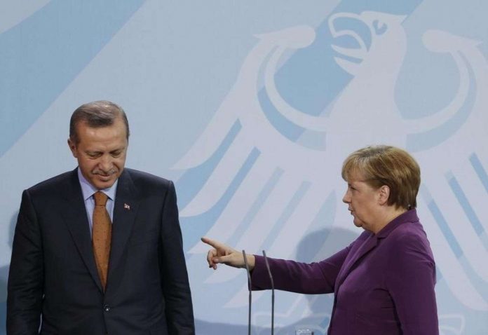 merkel_erdogan-696x478