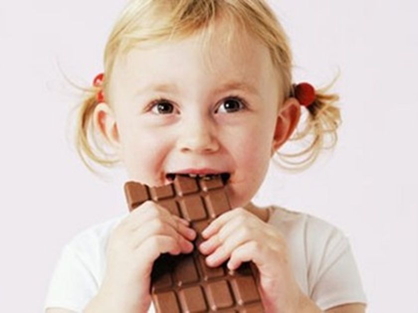 girl-with-chocolate