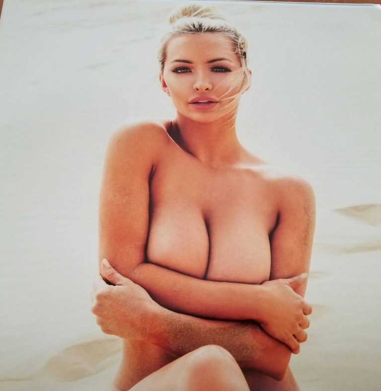 Lindsey-Pelas-Naked-calendar-okokoras-910-768x789