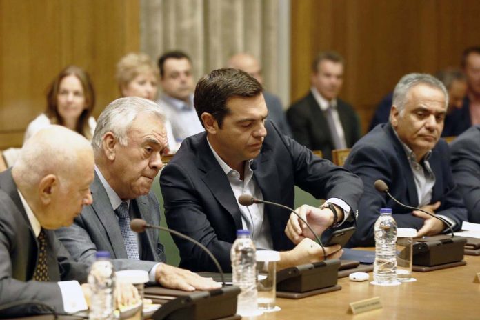 Tsipras-ypourgiko-696x464