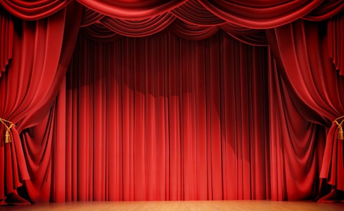 broadway-curtain-701x430