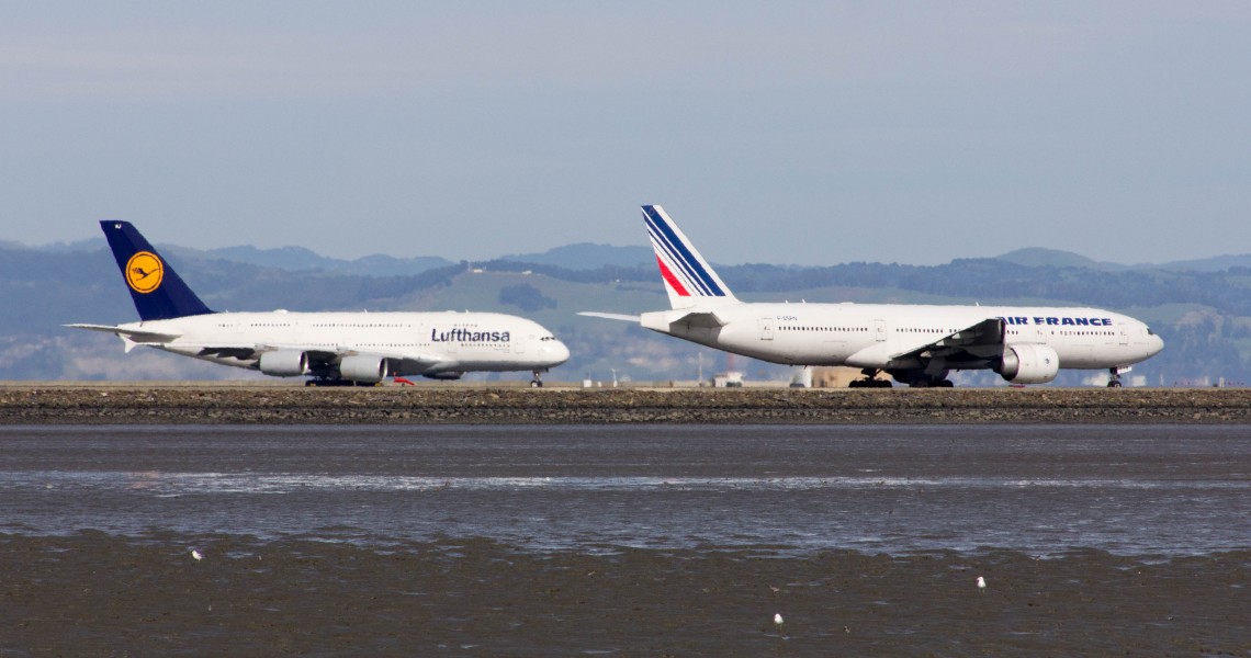 air-france-b777-228er-f-gspn-and-lufthansa-a380-841-d-aimj-16859603952