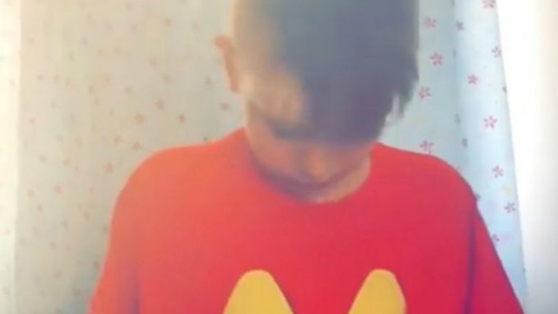 boys-hilarious-t-shirt-fail-goes-viral