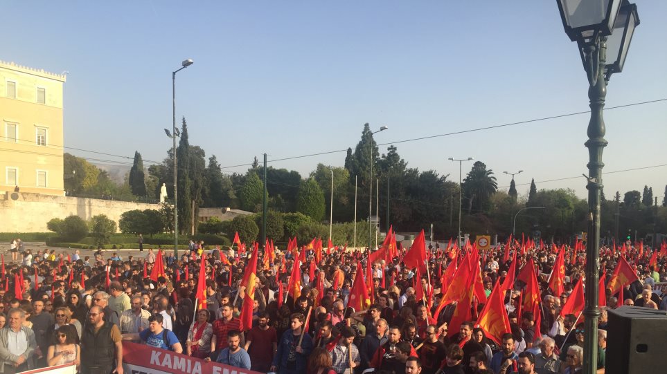 kke_syntagma_syria