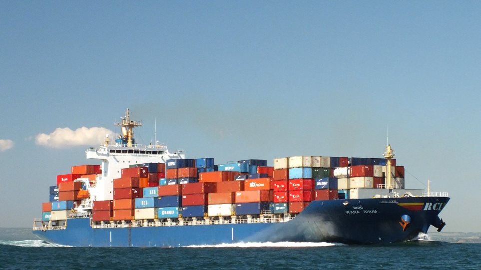 wana_bhum-9308663-container_ship-8-140842