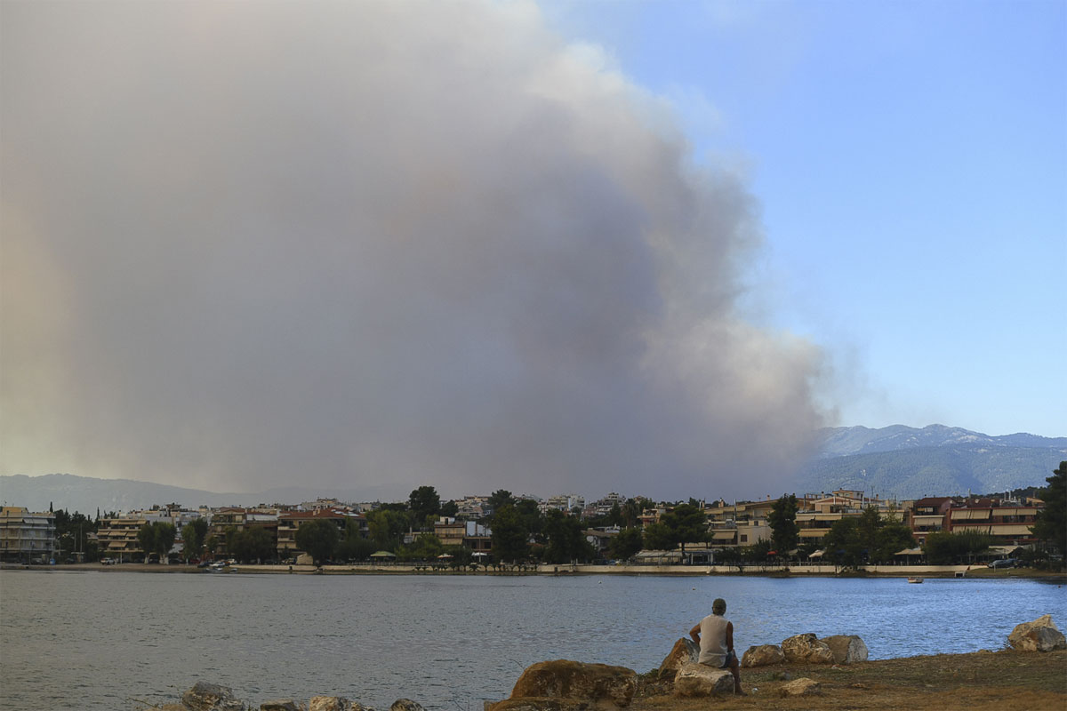 ΣΕ ΕΞΕΛΙΞΗ ΠΟΛΥ ΜΕΓΑΛΗ ΚΑΙ ΕΠΙΚΙΝΔΥΝΗ ΦΩΤΙΑ ΣΤΗΝ ΕΥΒΟΙΑ ...