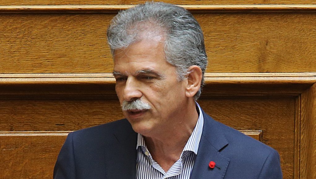 Ο βουλευτής του Ποταμιού Σπύρος Δανέλλης μιλά στην ολομέλεια της Βουλής , Τετάρτη 15 Ιουνίου 2016. Ξεκίνησε στην ολομέλεια της Βουλής η συζήτηση για τον αναπτυξιακό νόμο. ΑΠΕ-ΜΠΕ/ΑΠΕ-ΜΠΕ/Παντελής Σαίτας