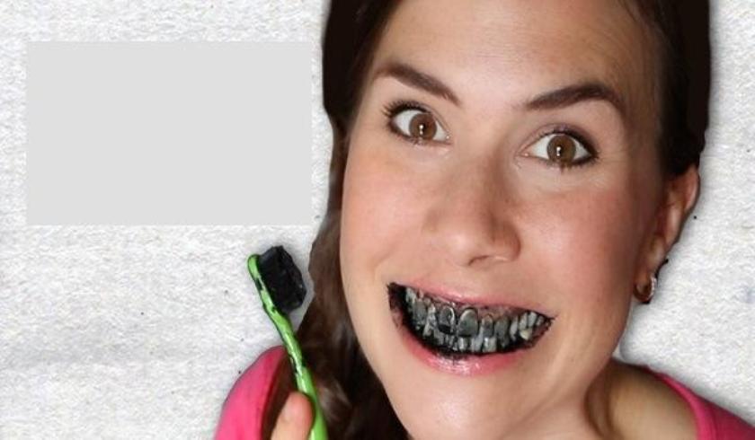 Activated-Charcoal-Weird-Way-to-Whiten-Teeth-Mama-Natural1-600x350