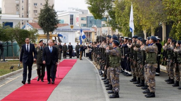 Αποστολάκης