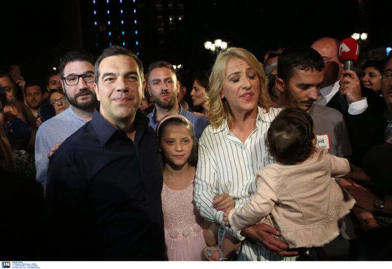 tsipras_syntagma_0206_2-768x527