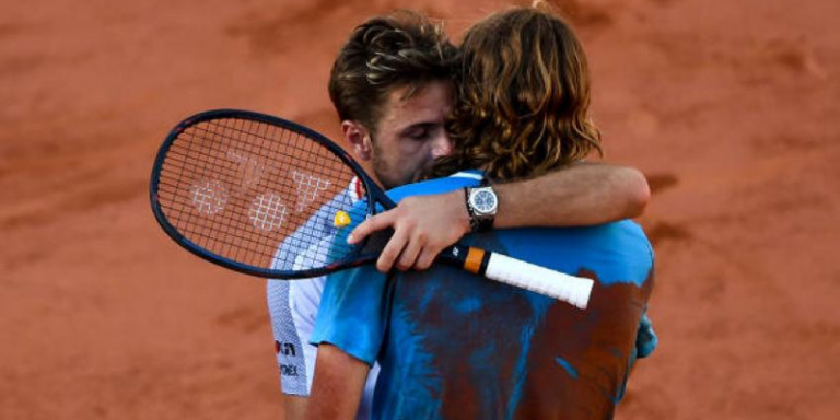 wawrinka-tsitsipas-agkalia-rolandgarros