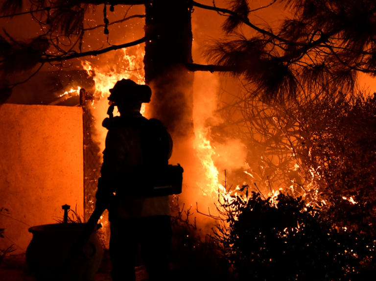 fire_california_1110_3-768x574