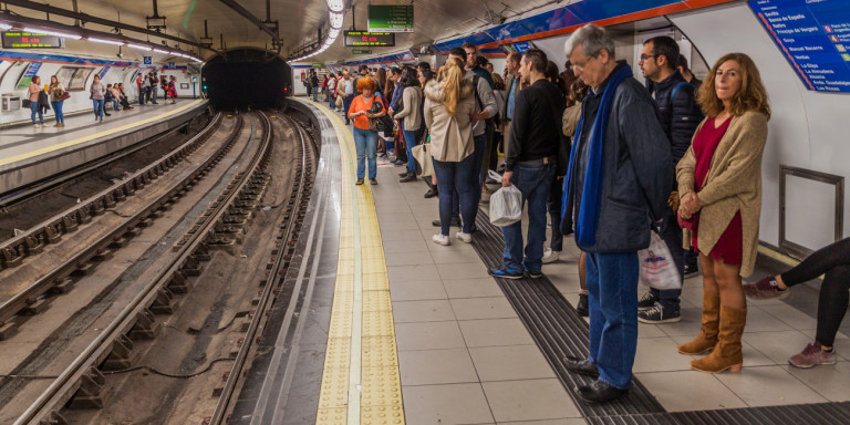 metro-ispania-ptosi-gynaikas-26-10-19