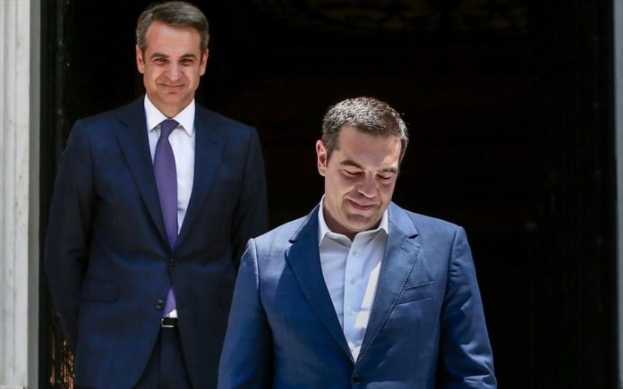 tsipras-mitsotakis-paradosi-paralabi-696x435