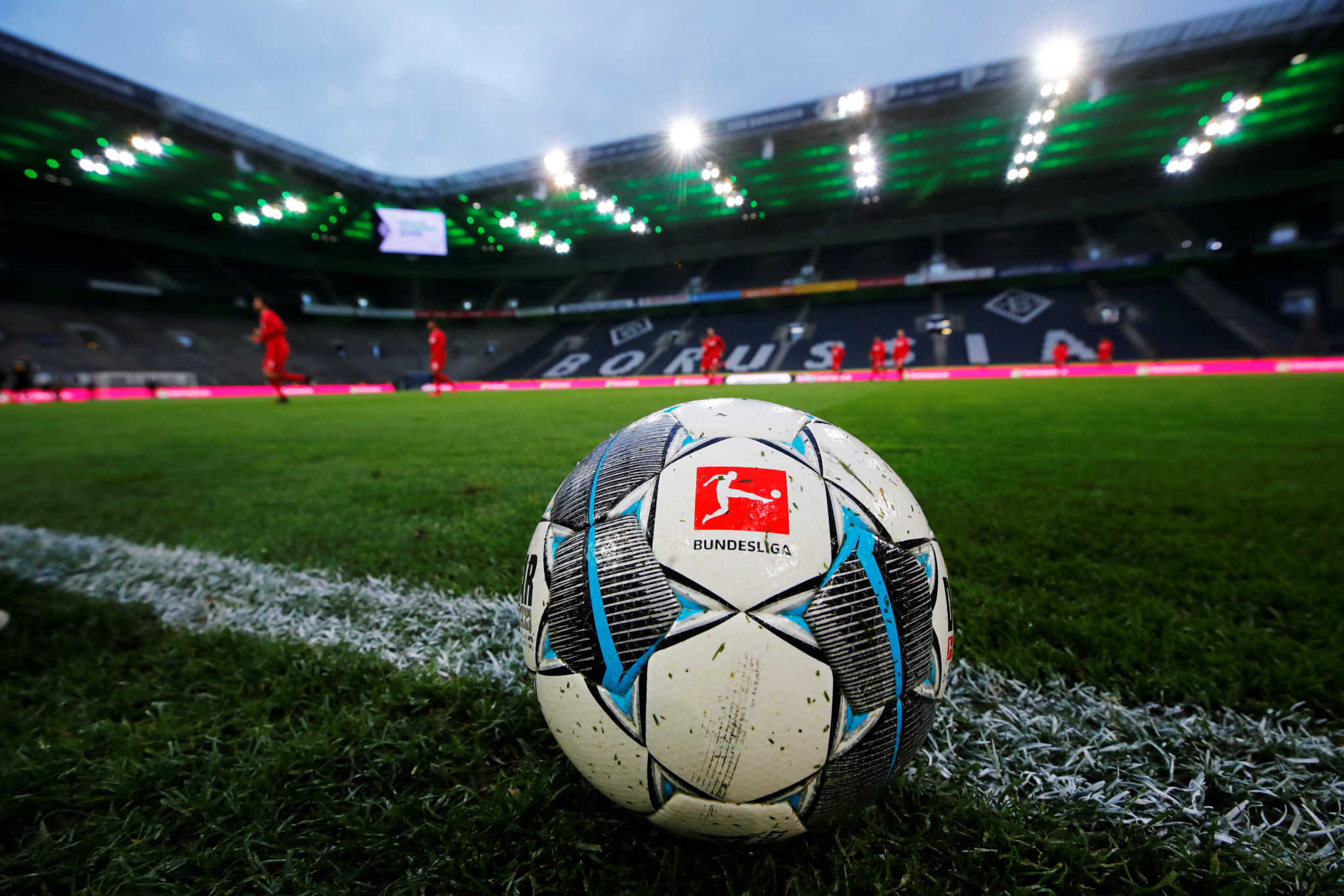 Soccer Football - Bundesliga - Borussia Moenchengladbach v FC Cologne - Borussia-Park, Moenchengladbach, Germany - March 11, 2020  General view of a match ball during the warm up before the match that will be played behind closed while the number of coronavirus cases grow around the world  REUTERS/Wolfgang Rattay  DFL regulations prohibit any use of photographs as image sequences and/or quasi-video