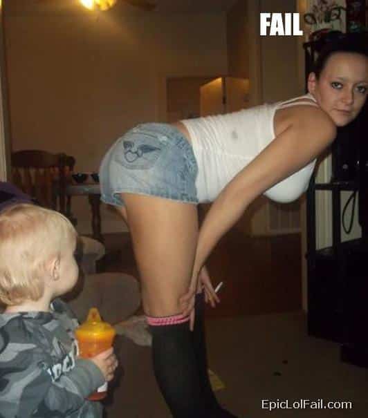 parenting-fail-mom-pose-kid-smoke