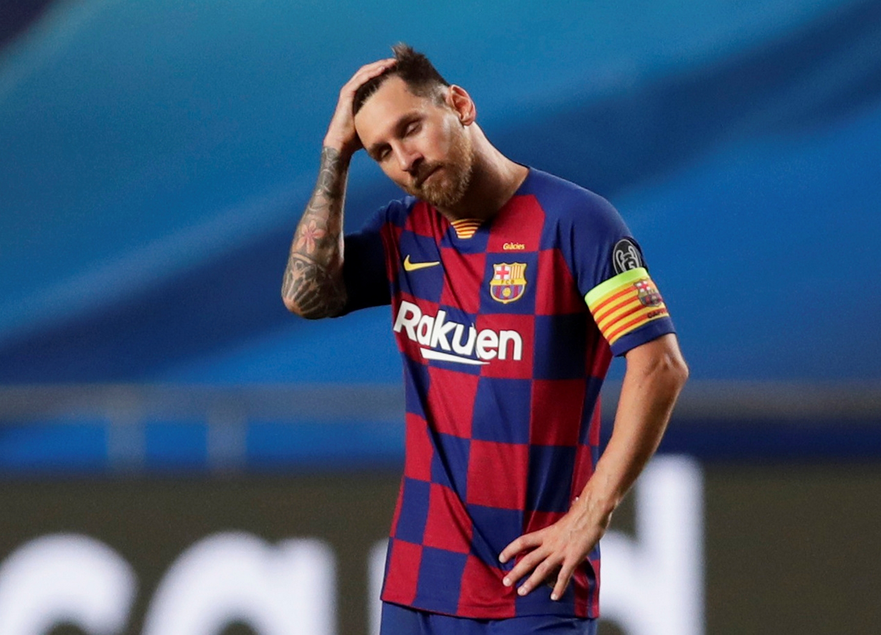 Soccer Football - Champions League - Quarter Final - FC Barcelona v Bayern Munich - Estadio da Luz, Lisbon, Portugal - August 14, 2020  Barcelona's Lionel Messi looks dejected, as play resumes behind closed doors following the outbreak of the coronavirus disease (COVID-19)  Manu Fernandez/Pool via REUTERS