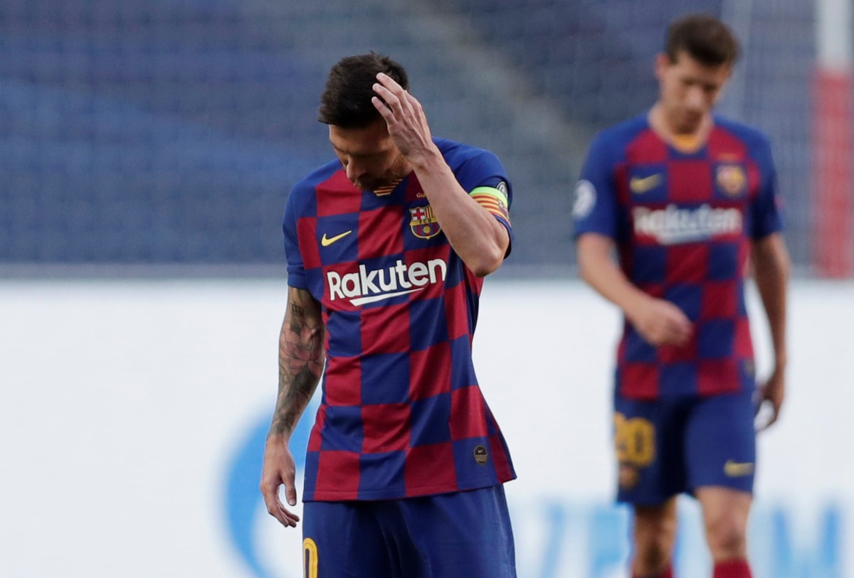 Soccer Football - Champions League - Quarter Final - FC Barcelona v Bayern Munich - Estadio da Luz, Lisbon, Portugal - August 14, 2020  Barcelona's Lionel Messi looks dejected after Bayern Munich's Thomas Muller scored their first goal, as play resumes behind closed doors following the outbreak of the coronavirus disease (COVID-19)  Manu Fernandez/Pool via REUTERS