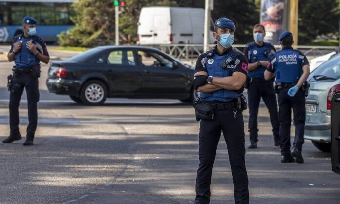 Ήthele-na-1134093-police-spain-696x418