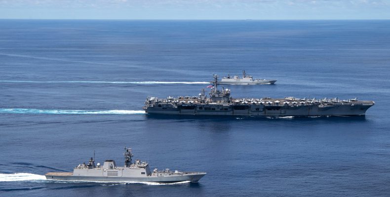 USS-NIMITZ-CVN-68-battle-group-2-790x400