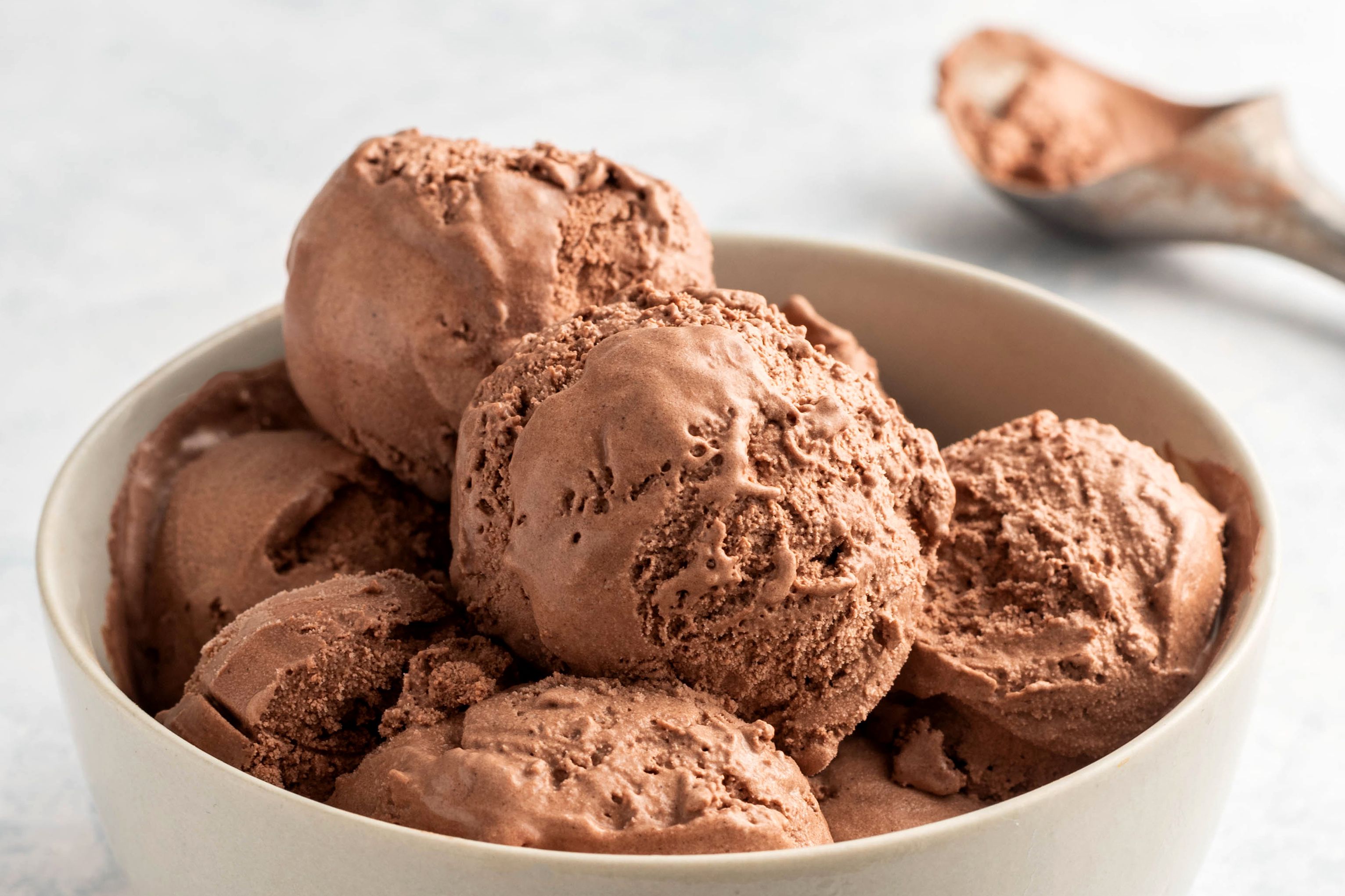 easy-chocolate-ice-cream-recipe-1945798-hero-01-45d9f26a0aaf4c1dba38d7e0a2ab51e2