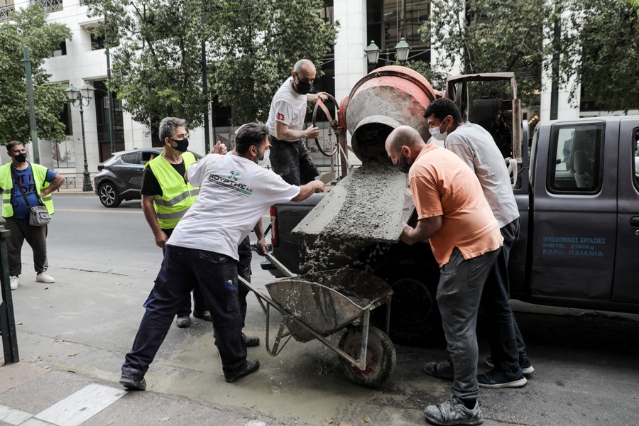 Συγκέντρωση του Συνδικάτου Οικοδόμων στο Υπουργείο Εργασίας  Δευτέρα 31 Μαϊου 2021( EUROKINISSI / ΓΙΑΝΝΗΣ ΠΑΝΑΓΟΠΟΥΛΟΣ)