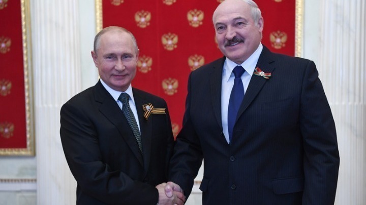 w28-123635w27134735w15152853putinlukashenko