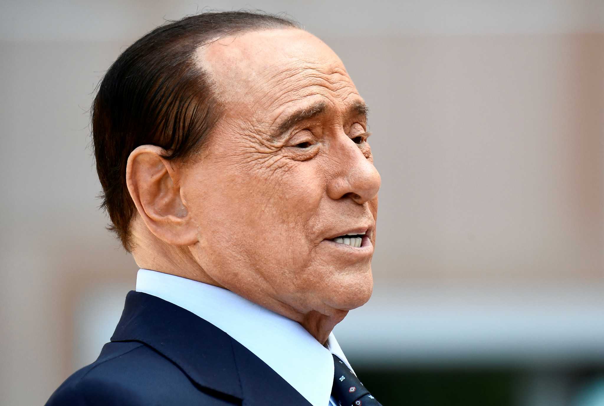 ITALY-BERLUSCONI-2048x1378