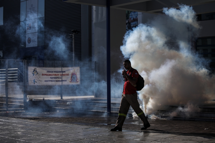 ΕΠΕΙΣΟΔΙΑ ΣΤΗΝ ΣΥΓΚΕΝΤΡΩΣΗ ΤΩΝ ΠΥΡΟΣΒΕΣΤΩΝ ΣΤΟ ΥΠ. ΚΛΙΜΑΤΙΚΗΣ ΚΡΙΣΗΣ ΚΑΙ ΠΟΛΙΤΙΚΗΣ ΠΡΟΣΤΑΣΙΑΣ  (ΣΩΤΗΡΗΣ ΔΗΜΗΤΡΟΠΟΥΛΟΣ/EUROKINISSI)