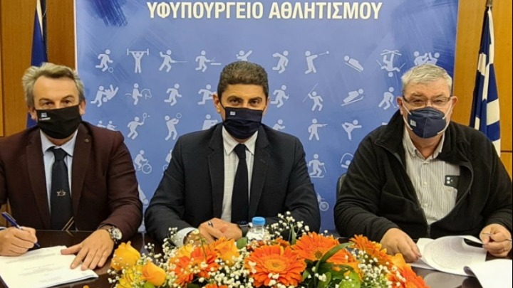 w17-130059LefterisAvgenakisOlympiakiAithousaXifaskiasagreementsigning