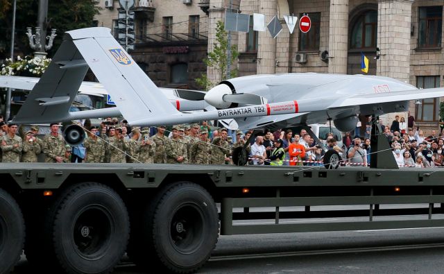 FILE PHOTO: A Bayraktar drone seen during a rehearsal for the Independence Day military parade in central Kyiv, Ukraine August 18, 2021. REUTERS/Gleb Garanich/File Photo