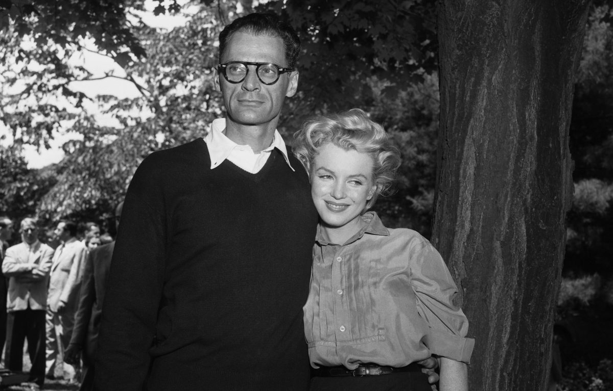 011-marilyn-monroe-and-arthur-miller-by-Samuel-Goldstein-1956-e1528984982476