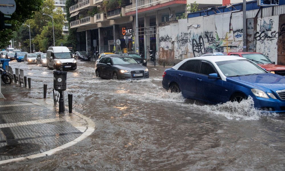 ΚΑΤΑΙΓΙΔΑ ΣΤΗΝ ΠΟΛΗ ΤΗΣ ΘΕΣΣΑΛΟΝΙΚΗΣ(ΜΟΤΙΟΝΤΕΑΜ/ΒΕΡΒΕΡΙΔΗΣ ΒΑΣΙΛΗΣ)