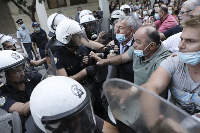 Protest march by Health workers at public hospitals, in Athens, on Sept. 30, 2020 / Πορεία εργαζομένων της υγείας στα δημόσια νοσοκομεία, στην Αθήνα, στις  30 Σεπτεμβρίου, 2020