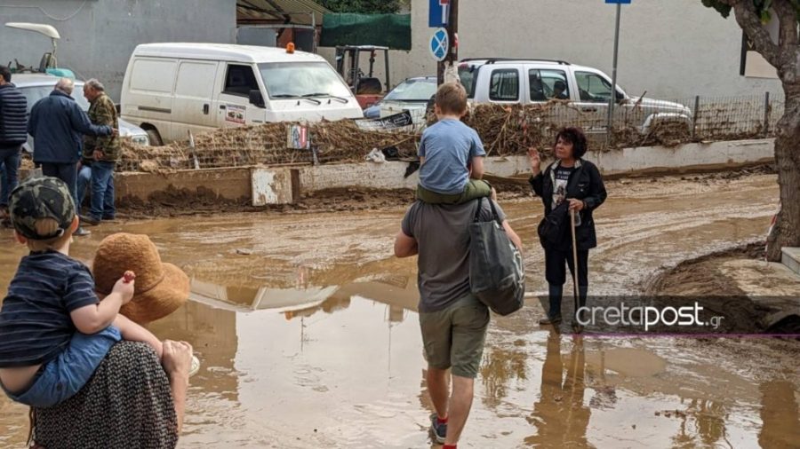 agia-touristes2