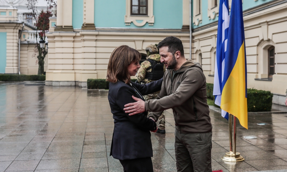 Επίσκεψη της Προέδρου της Δημοκρατίας Κατερίνας Σακελλαροπούλου  στην Ουκρανία, Συνάντηση με τον Πρόεδρο της Ουκρανίας Βολοντίμιρ Ζελένσκι  Πέμπτη 3 Νοεμβρίου 2022
(ΘΟΔΩΡΗΣ ΜΑΝΩΛΟΠΟΥΛΟΣ/ΓΡΑΦΕΙΟ ΤΥΠΟΥ ΠΡΟΕΔΡΙΑΣ ΤΗΣ ΔΗΜΟΚΡΑΤΙΑΣ/EUROKINISSI)