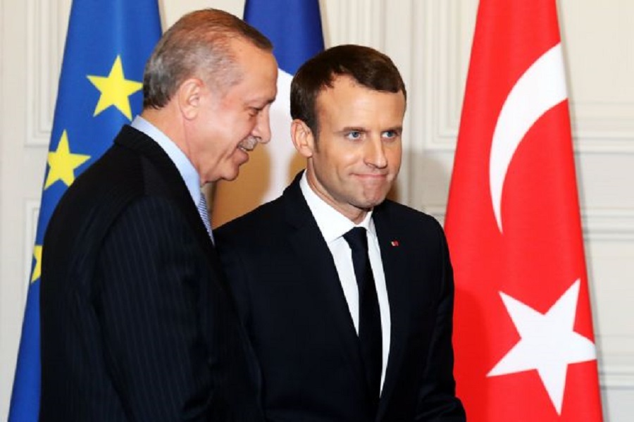 epa06418931 French President Emmanuel Macron (R) and  Turkish President Recep Tayyip Erdogan (L) walk out after a joint press conference at the Elysee Palace in Paris, France, 05 January 2018. Erdogan will attempt to reset relations with Europe at talks with Macron in Paris on January 5 that are likely to be overshadowed by human rights concerns. Erdogan is in Paris for a one-day visit for bilateral talks.  EPA/LUDOVIC MARIN / POOL MAXPPP OUT