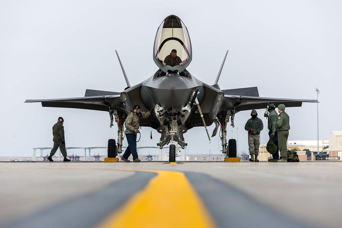 F35-A lands at Mountain Home AFB