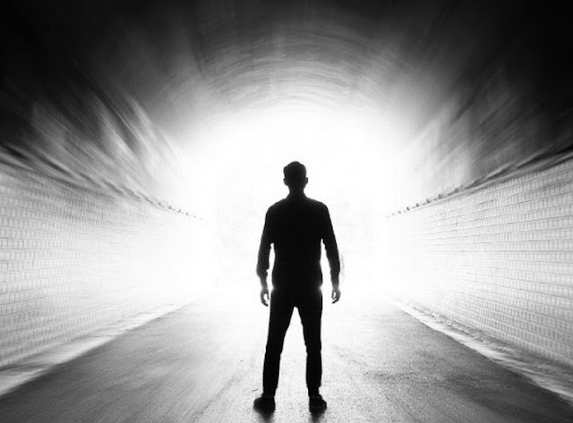 1_Secrets-of-near-death-experiences-from-tunnel-of-light-to-grey-zone-between-living-and-dying-modified