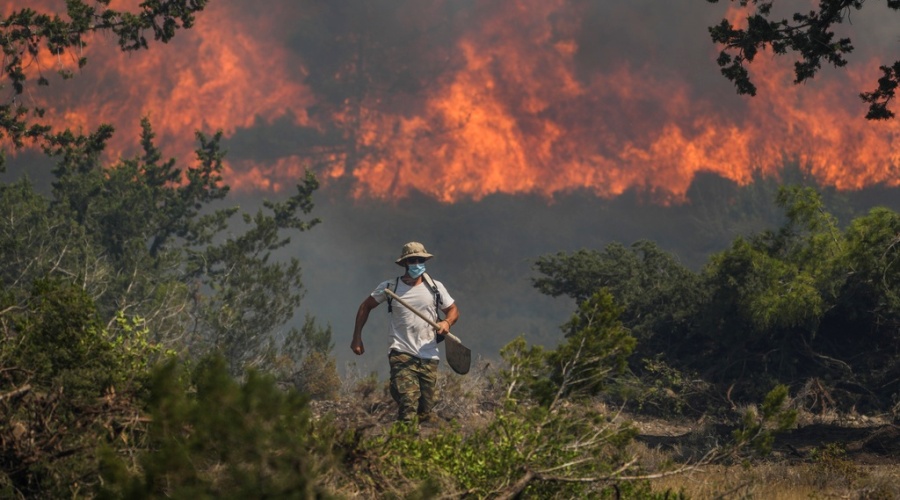 APTOPIX Greece Wildfires