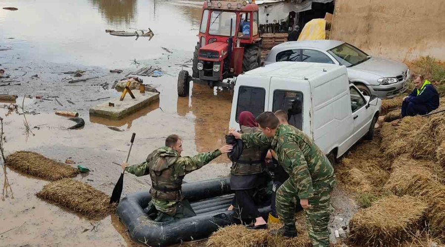 ΑΠΕΓΚΛΩΒΙΣΜΟΣ ΠΟΛΙΤΩΝ ΣΤΟ ΧΩΡΙΟ ΒΛΟΧΟΣ ΚΑΡΔΙΤΣΑΣ. Πέμπτη 7 Σεπτεμβρίου 2023  (ΓΡ. ΤΥΠΟΥ ΓΕΕΘΑ / EUROKINISSI)