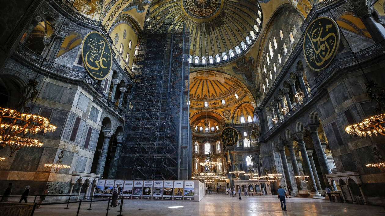 Haghia-Sophia-AP_20182714565419