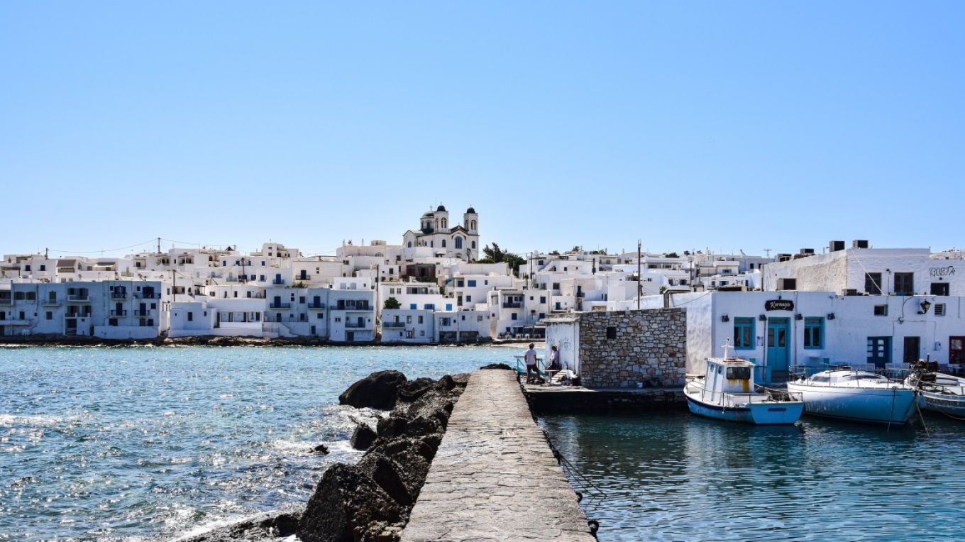 Paros