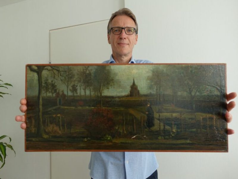 An handout picture released by Dutch art detective Arthur Brand shows a portrait of him posing with the painting title "Parsonage Garden at Nuenen in Spring", painted by Vincent van Gogh in 1884, at his home in Amsterdam on September 11, 2023. Brand has recovered a precious Vincent van Gogh painting that was stolen from a museum in a daring midnight heist during the coronavirus lockdown three-and-a-half years ago. Brand, dubbed the "Indiana Jones of the Art World" for tracing a series of high-profile lost artworks, told AFP that confirming the painting was the stolen Van Gogh was "one of the greatest moments of my life." (Photo by Handout / ARTHUR BRAND / AFP) / RESTRICTED TO EDITORIAL USE - MANDATORY CREDIT "AFP PHOTO /Arthur Brand " - NO MARKETING NO ADVERTISING CAMPAIGNS - DISTRIBUTED AS A SERVICE TO CLIENTS