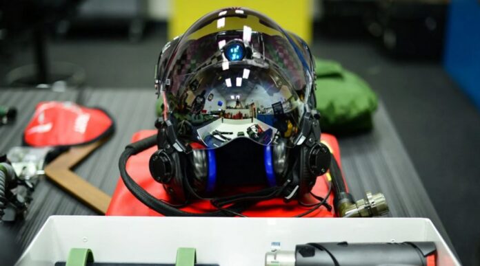 f-35-helmet-696x387